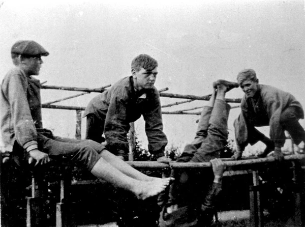 Elever på Skolehjemmet Godhavn, senest 1920