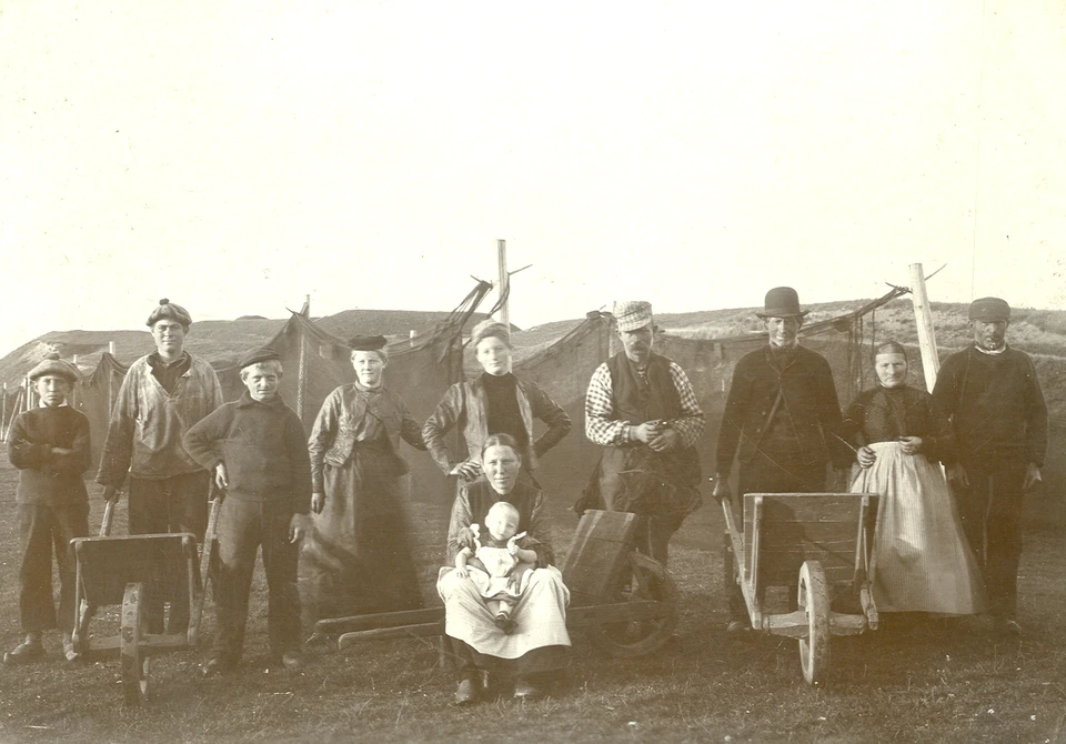 Lokale fiskerfamilier fra Tisvildeleje, ca. 1900 